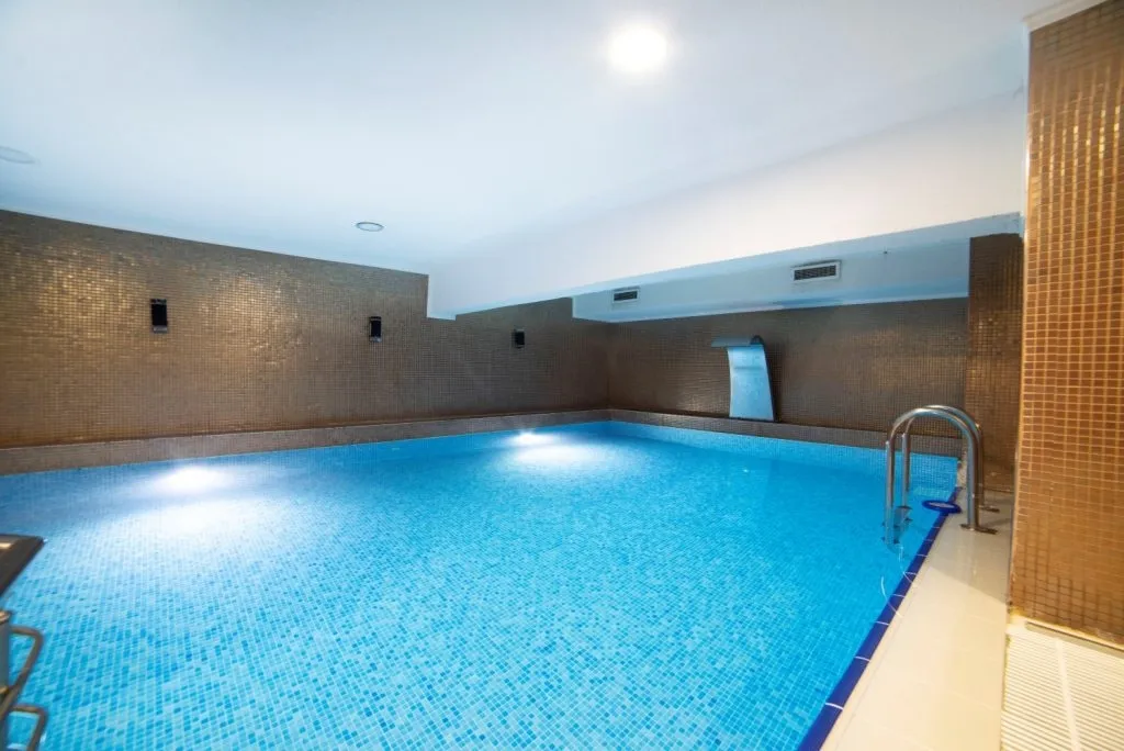Fitness & Kapalı Havuz